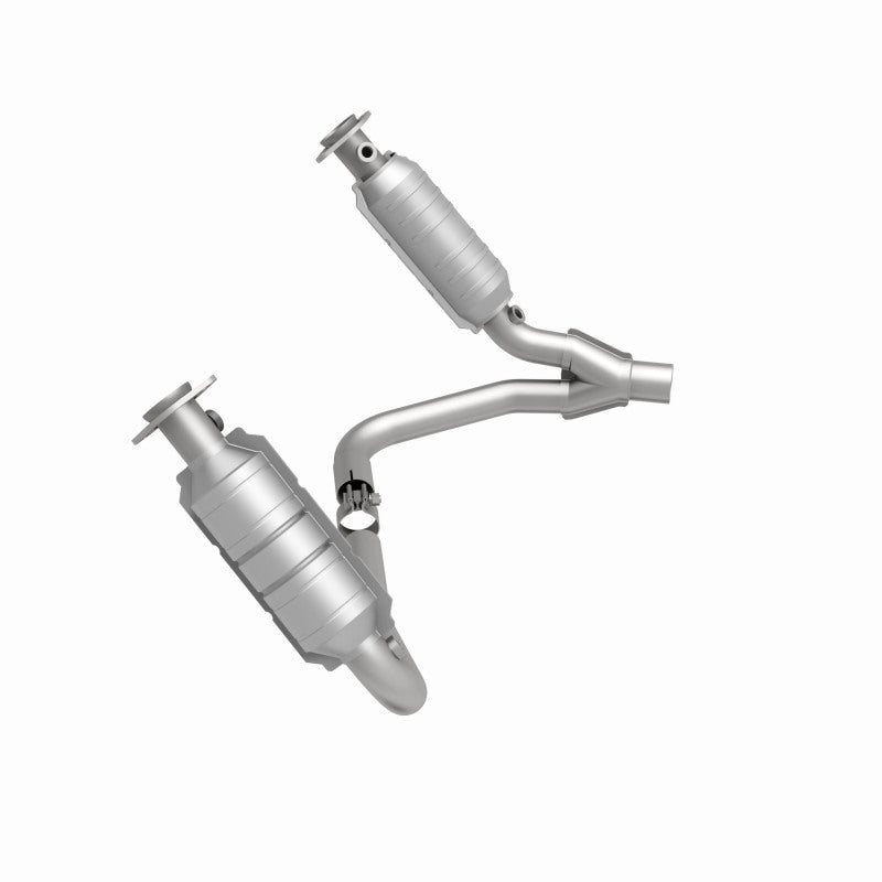 MagnaFlow 06 Mitsubishi Raider Direct Fit Catalytic Converter (California)