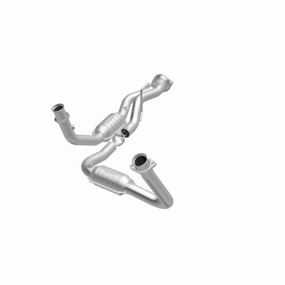 MagnaFlow Direct Fit Catalytic Converter 05-06 Jeep Grand Cherokee 3.7L Y-Pipe Assembly