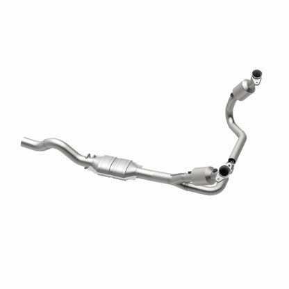 MagnaFlow Direct Fit Catalytic Converter 00-02 Dakota 3.9L