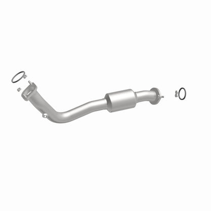 MagnaFlow Direct Fit Catalytic Converter 13-15 RAV4 2.5 Underbody