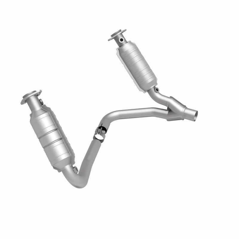 MagnaFlow 06 Mitsubishi Raider Direct Fit Catalytic Converter (California)