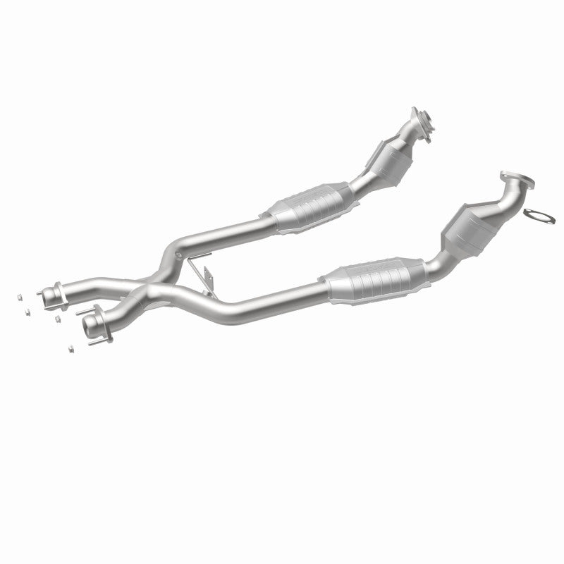 MagnaFlow Direct Fit Catalytic Converter 96-98 Ford Mustang 4.6L
