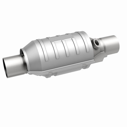 MagnaFlow Universal Catalytic Converter 2.00 with 1-O2 Rear CA