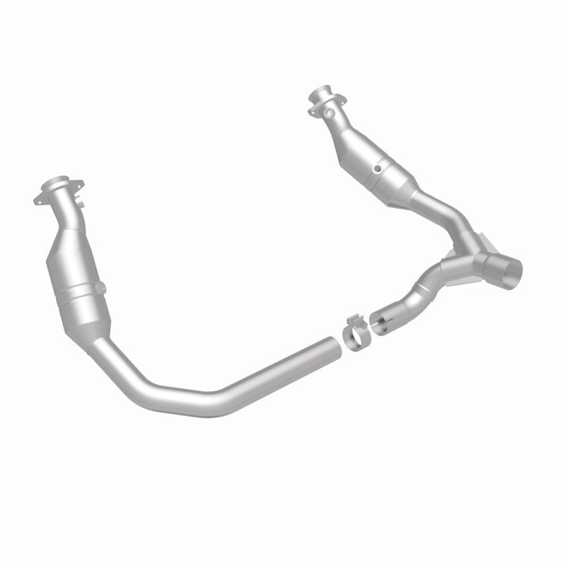 MagnaFlow Direct Fit Catalytic Converter 06-07 Ram 1500 4.7L Underbody