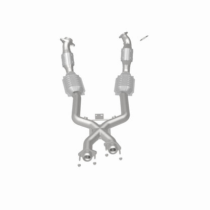 MagnaFlow Direct Fit Catalytic Converter 96-98 Ford Mustang 4.6L