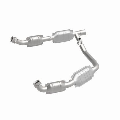 MagnaFlow Direct Fit Catalytic Converter 06 Ford E350 Van 5.4L
