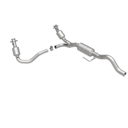 MagnaFlow Direct Fit Catalytic Converter 00-03 Durango 4WD 5.9L