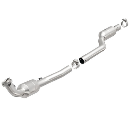 MagnaFlow Direct Fit Catalytic Converter 03-06 Mercedes SL500 5L Driver Side
