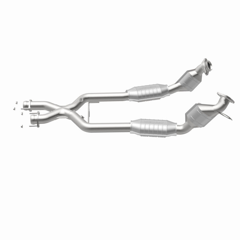 MagnaFlow Direct Fit Catalytic Converter 96-98 Ford Mustang 4.6L