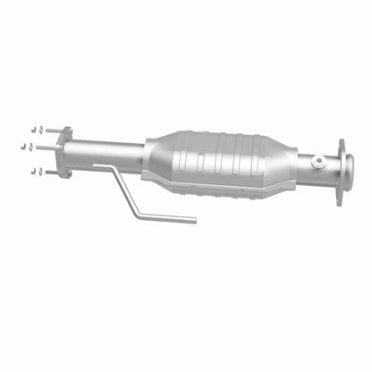 MagnaFlow Direct Fit Catalytic Converter 00-04 Jeep Wrangler 4.0L Rear/2.4L/2.5L
