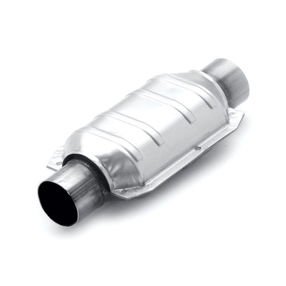 MagnaFlow Universal Catalytic Converter 2.5inch Inlet/Outlet Center/Center Oval (California OBDII)