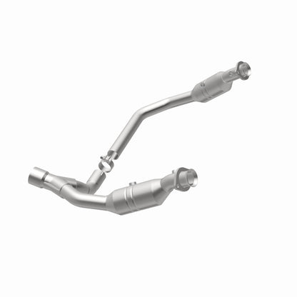 MagnaFlow Direct Fit Catalytic Converter 06-07 Ram 1500 4.7L Underbody
