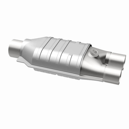 MagnaFlow Universal Catalytic Converter 2/3 D/S Single O2 Boss