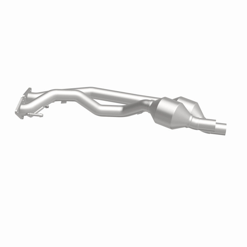 MagnaFlow Direct Fit Catalytic Converter 07-09 Audi Q7 3.6L Manifold