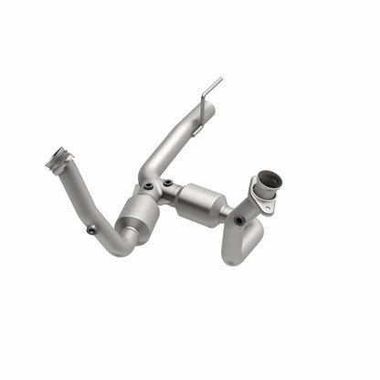 MagnaFlow Direct Fit Catalytic Converter 99-01 G Cherokee Front 4.7L