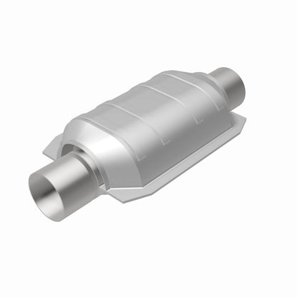 MagnaFlow Universal Catalytic Converter 2.5inch Inlet/Outlet Center/Center Oval (California OBDII)