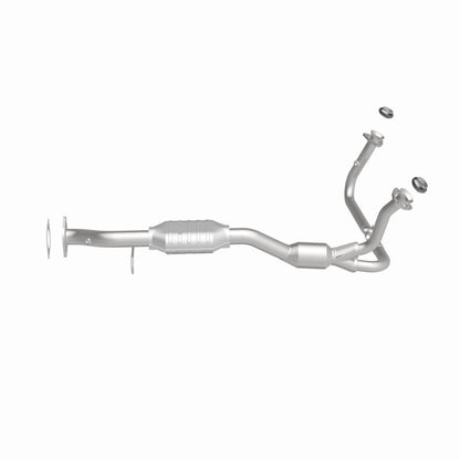MagnaFlow Direct Fit Catalytic Converter 01-05 Chevy Blazer 4.3L 4WD