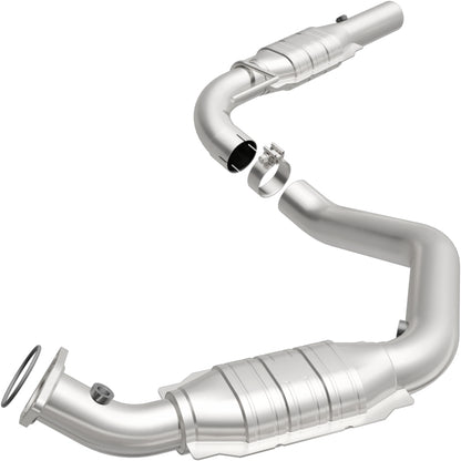 MagnaFlow Direct Fit Catalytic Converter 03-09 GM 2500/3500 Driver Side