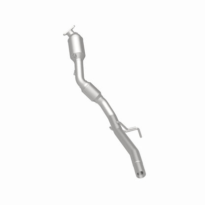 MagnaFlow Direct Fit Catalytic Converter 11-15 Volkswagen Touareg V6 3.6 OEM Underbody