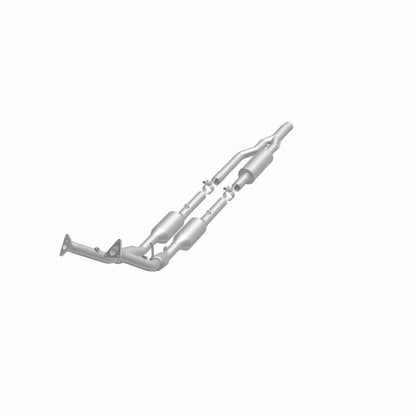 MagnaFlow Direct Fit Catalytic Converter 06- Audi A3 Quattro 3.2L
