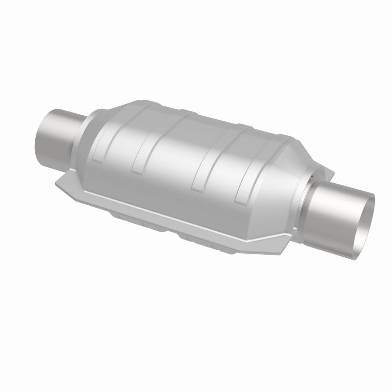 MagnaFlow Universal Catalytic Converter 2.5inch Inlet/Outlet Center/Center Oval (California OBDII)
