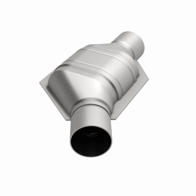 MagnaFlow Universal Catalytic Converter 2.25in Inlet/Outlet Angled Offset/Center Calif OBDII